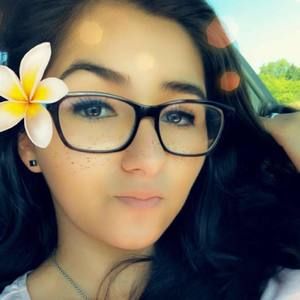 Meet your Posher, Lori